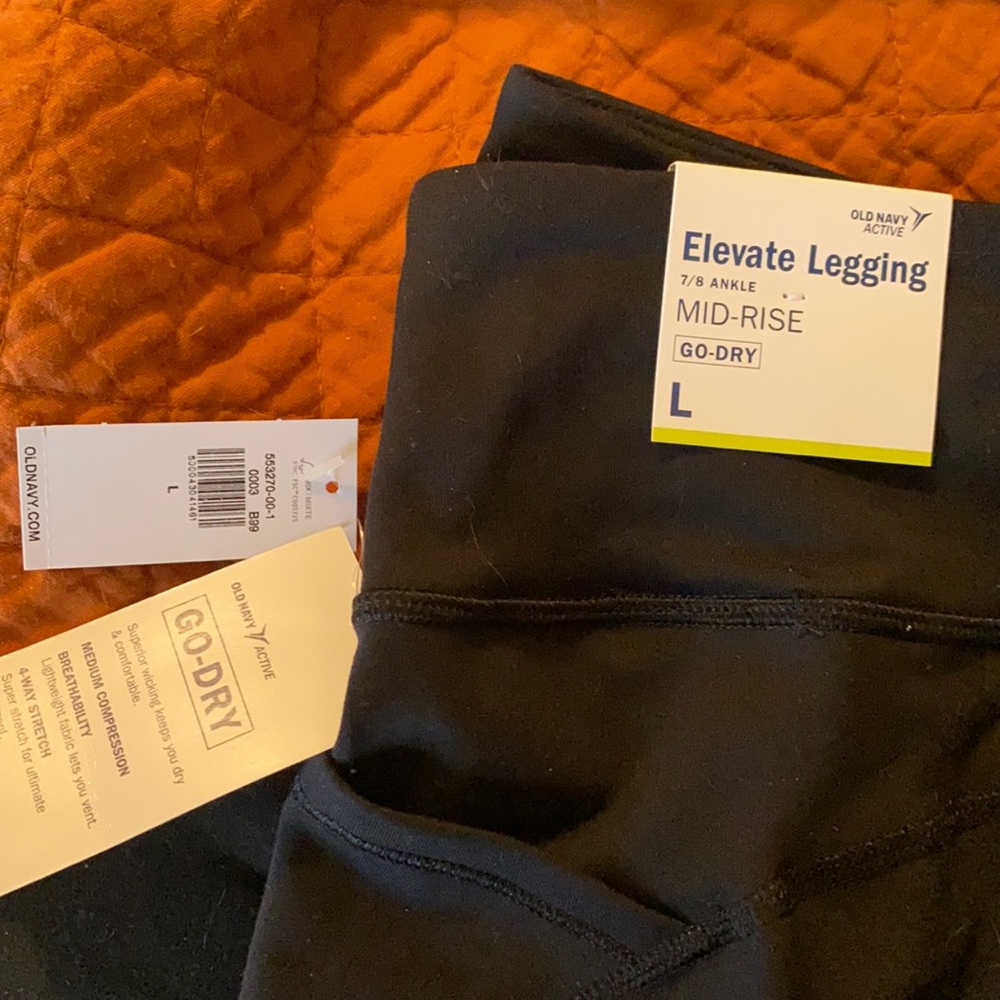 Old Navy black leggings with pockets